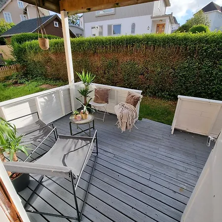 Spacious And With A Private Garden, Free Parking And Ev Recharging *