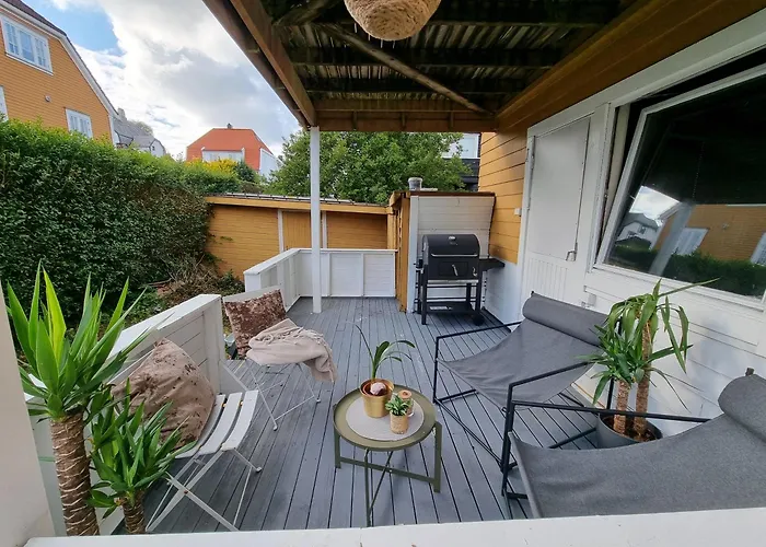 Spacious And With A Private Garden, Free Parking And Free Ev Recharging * Stavanger