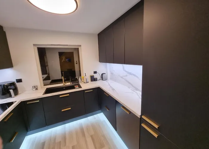 Spacious And With A Private Garden, Free Parking And Free Ev Recharging * Stavanger